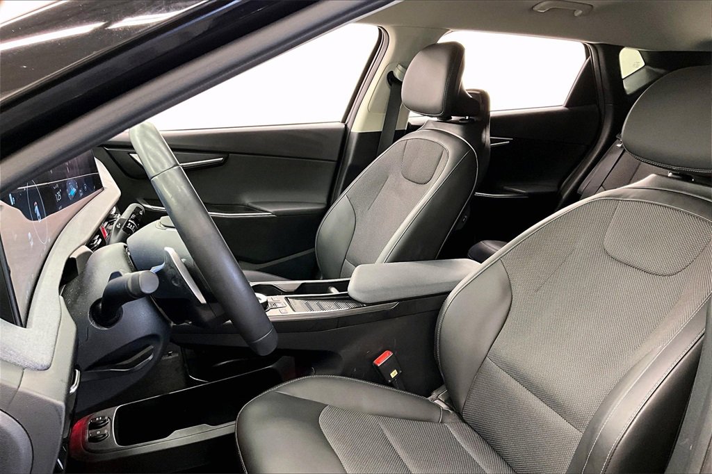 Used 2024 Kia EV6 Light image 21