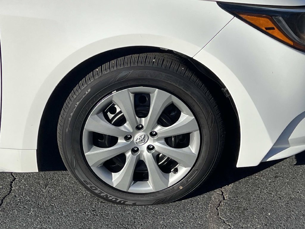 Used 2024 Toyota Corolla LE FWD image 10