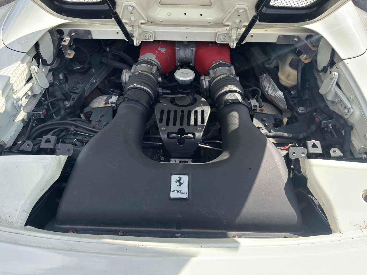 Used 2013 Ferrari 458 Spider 2dr Conv image 21