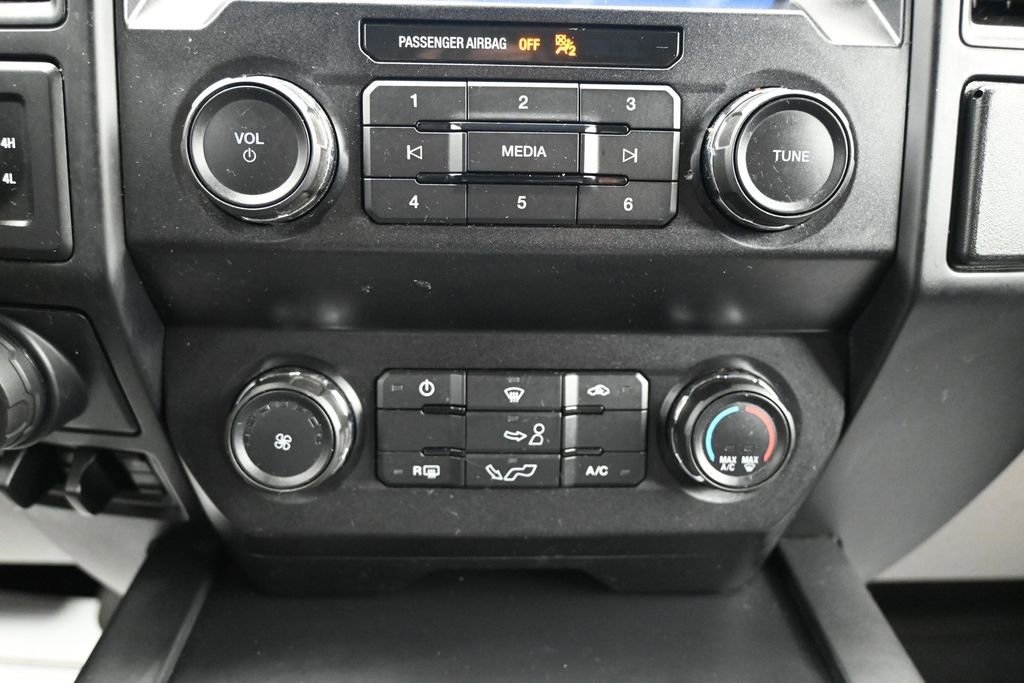Used 2019 Ford F150 XL w/ Equipment Group 101A Mid AWD/4WD image 18