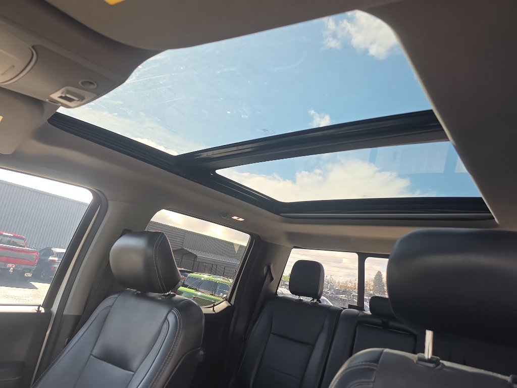 Certified 2017 Ford F350 Lariat w/ Lariat Ultimate Package image 16