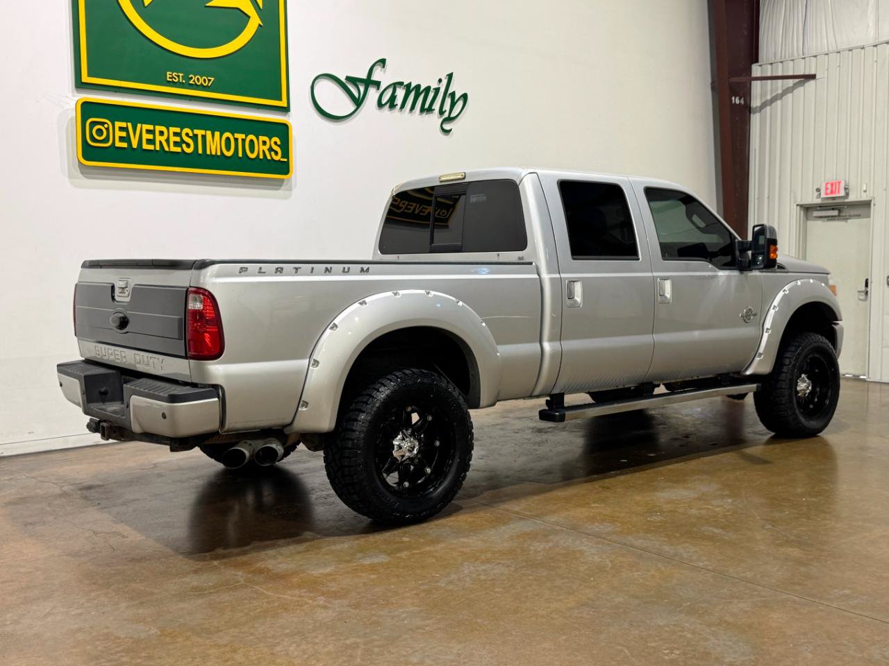 Used 2014 Ford F250 Platinum w/ FX4 Off-Road Package AWD/4WD image 3
