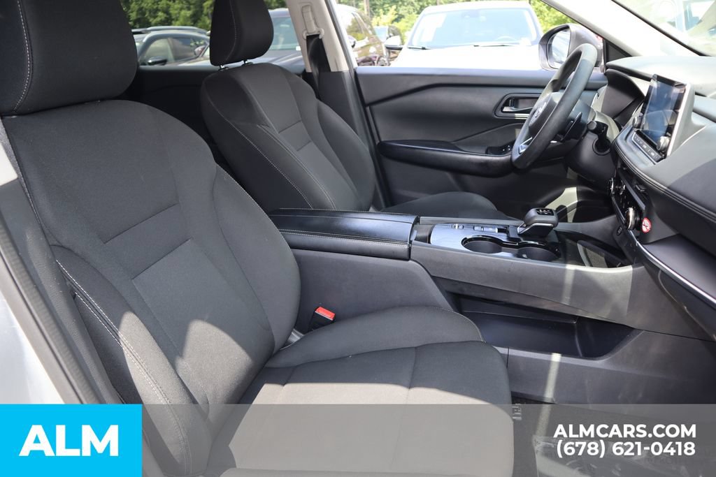 Used 2024 Nissan Rogue S FWD image 24