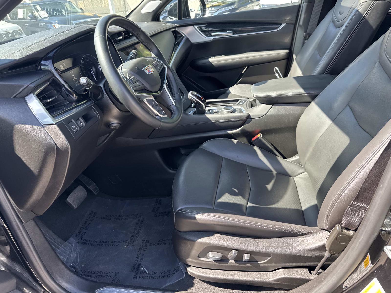 Used 2025 Cadillac XT5 Premium Luxury image 16