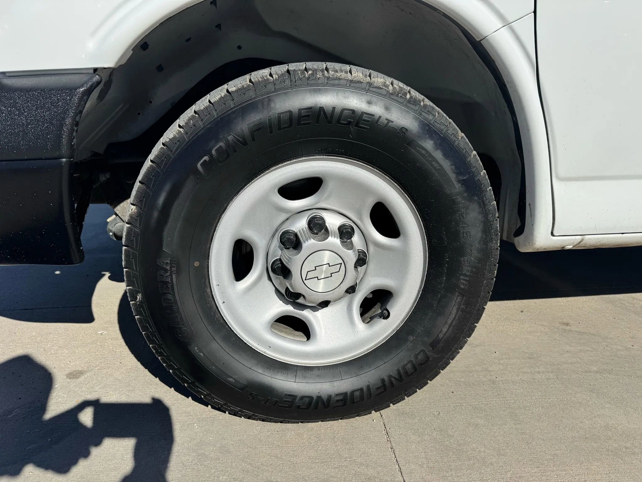 Used 2014 Chevrolet Express 2500 LS image 17