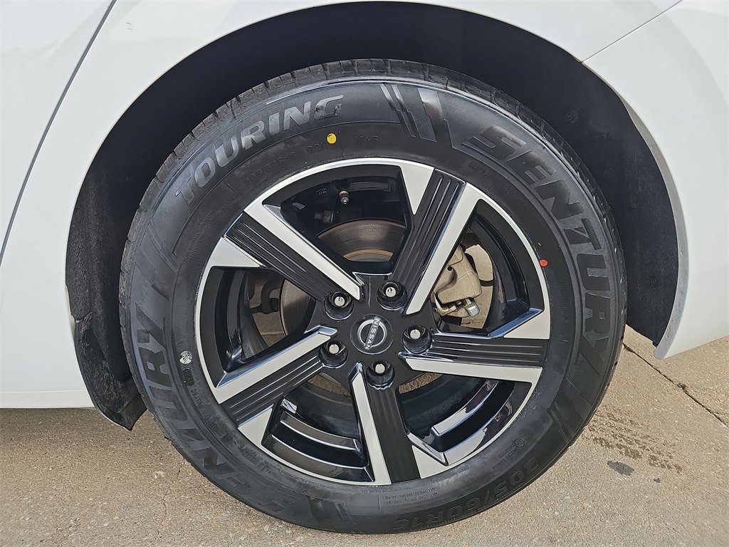 Used 2024 Nissan Sentra SV image 30