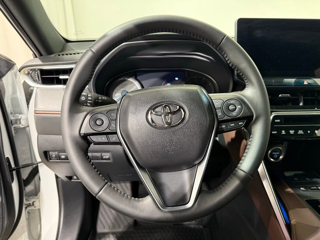 Certified 2024 Toyota Venza Limited AWD/4WD image 22