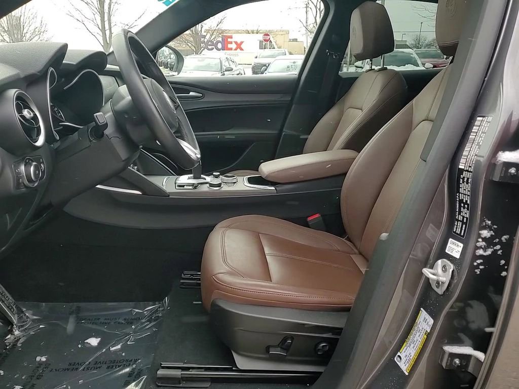 Used 2023 Alfa Romeo Stelvio Ti w/ Active Assist Plus Package image 11