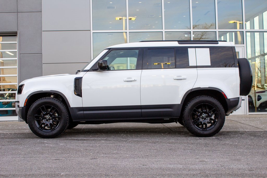 Used 2025 Land Rover Defender 110 S image 7