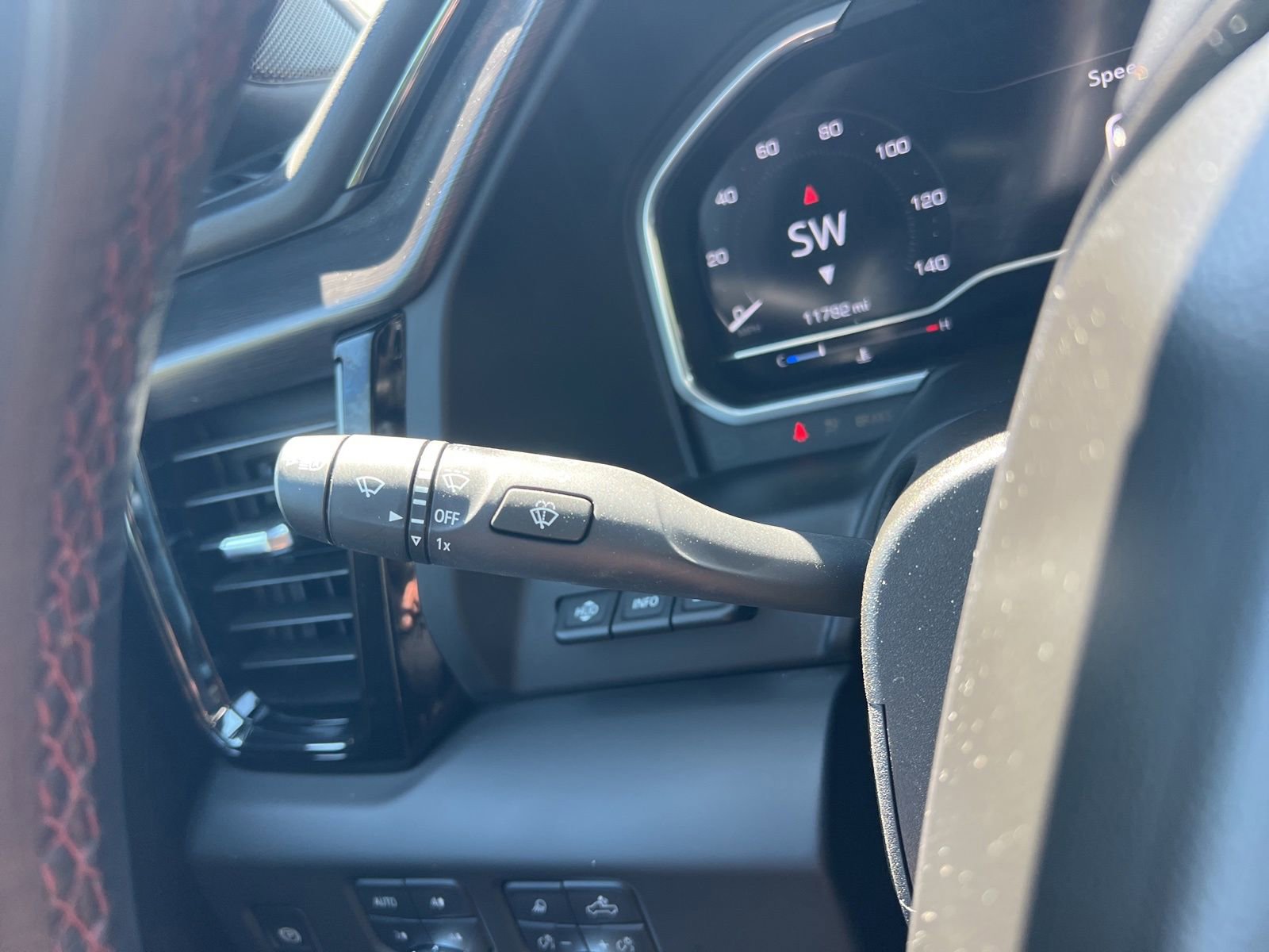 Used 2025 GMC Sierra 2500 AT4X w/ AT4X AEV Edition AWD/4WD image 24