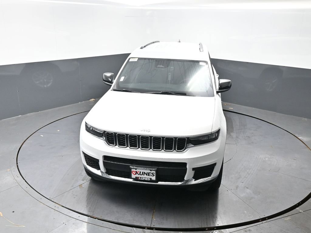 New 2026 Jeep Grand Cherokee L Laredo w/ Trailer Tow Package image 30