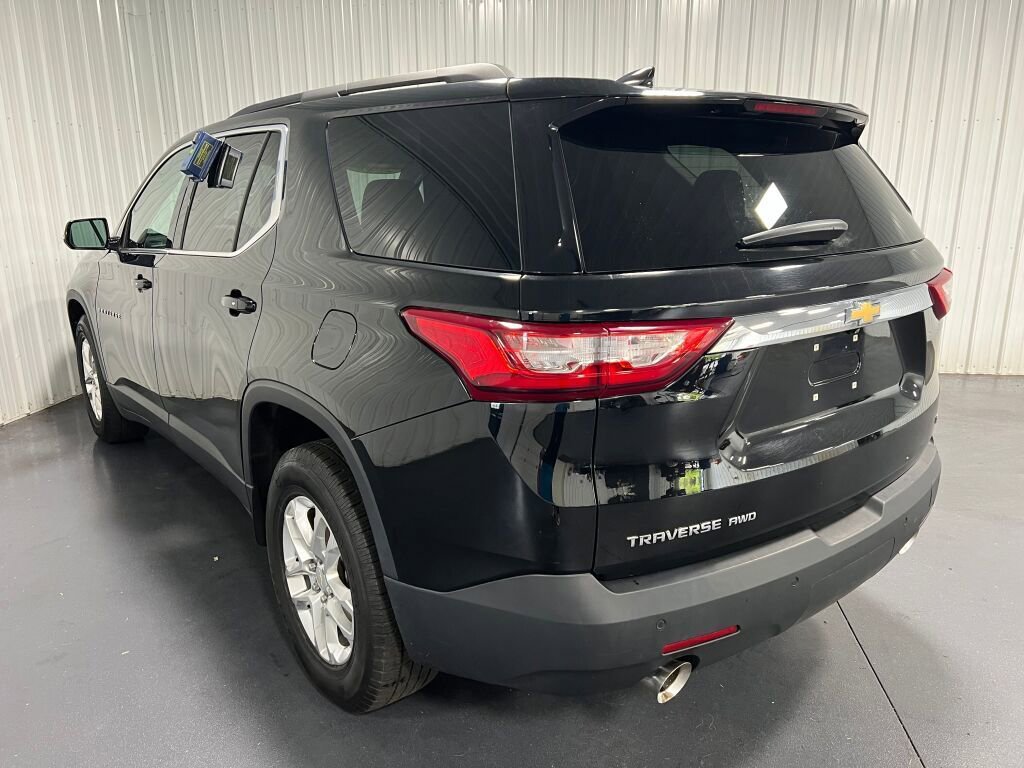 Used 2020 Chevrolet Traverse LT image 23
