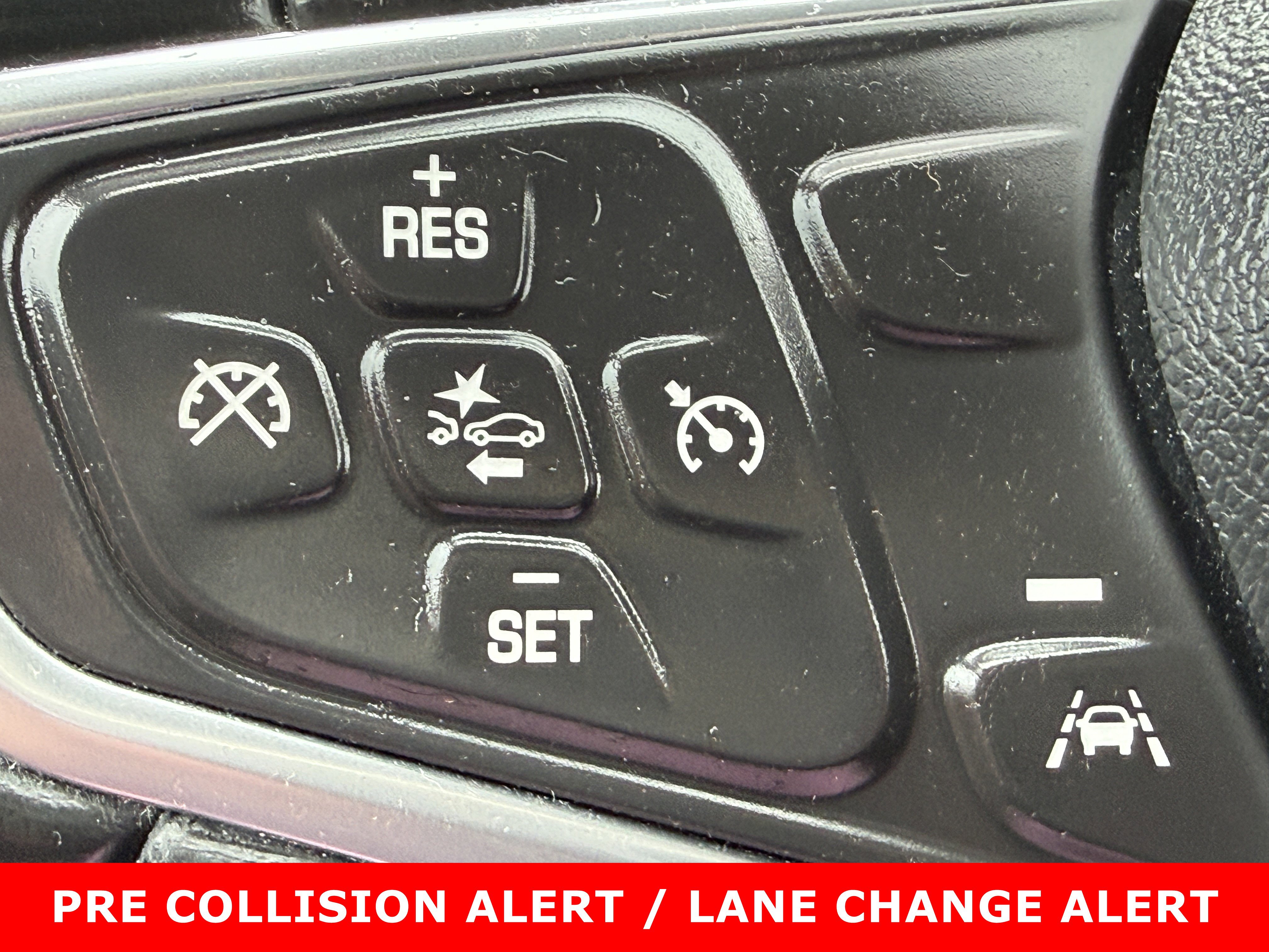 Used 2023 Chevrolet Equinox LT AWD/4WD image 21