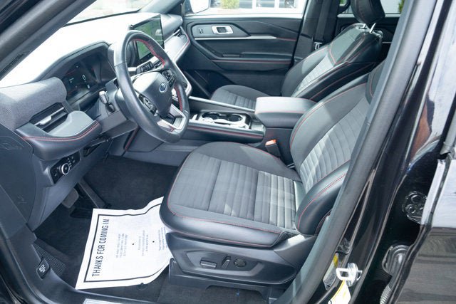 Used 2025 Ford Explorer ST-Line AWD/4WD image 15