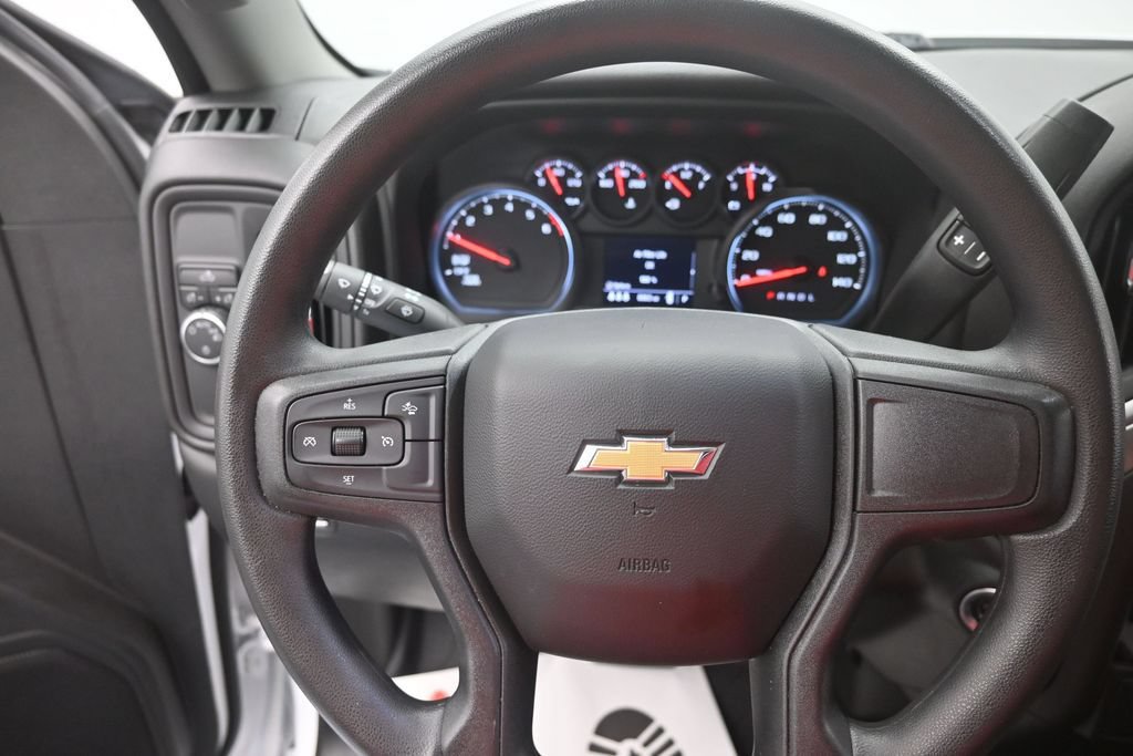 Used 2024 Chevrolet Silverado 1500 Custom RWD image 4