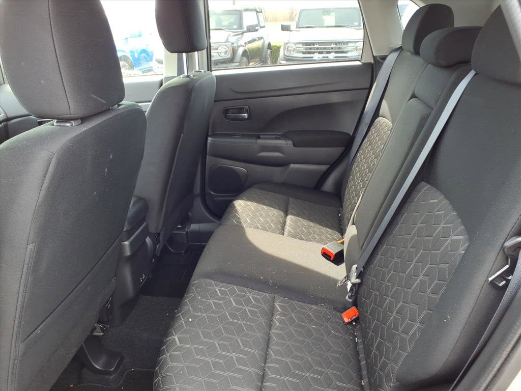 Used 2025 Mitsubishi Outlander Sport LE image 26