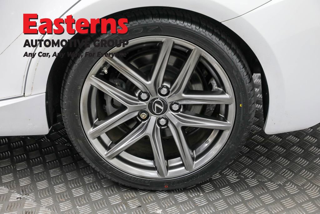 Used 2018 Lexus IS 300 AWD image 34
