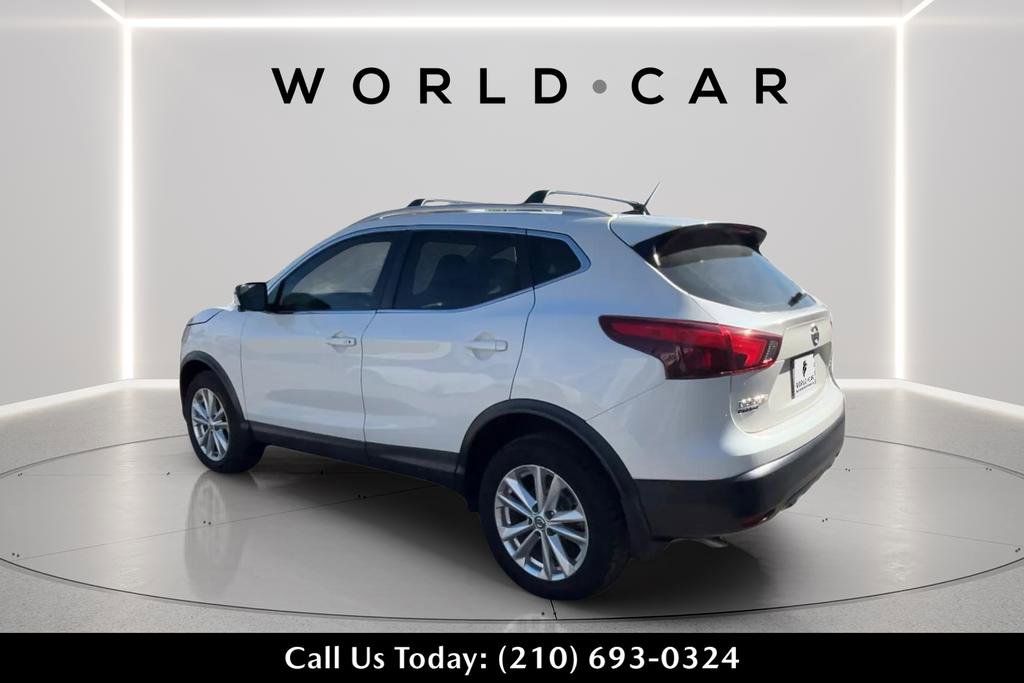 Used 2018 Nissan Rogue Sport SV w/ SV Technology Package image 5
