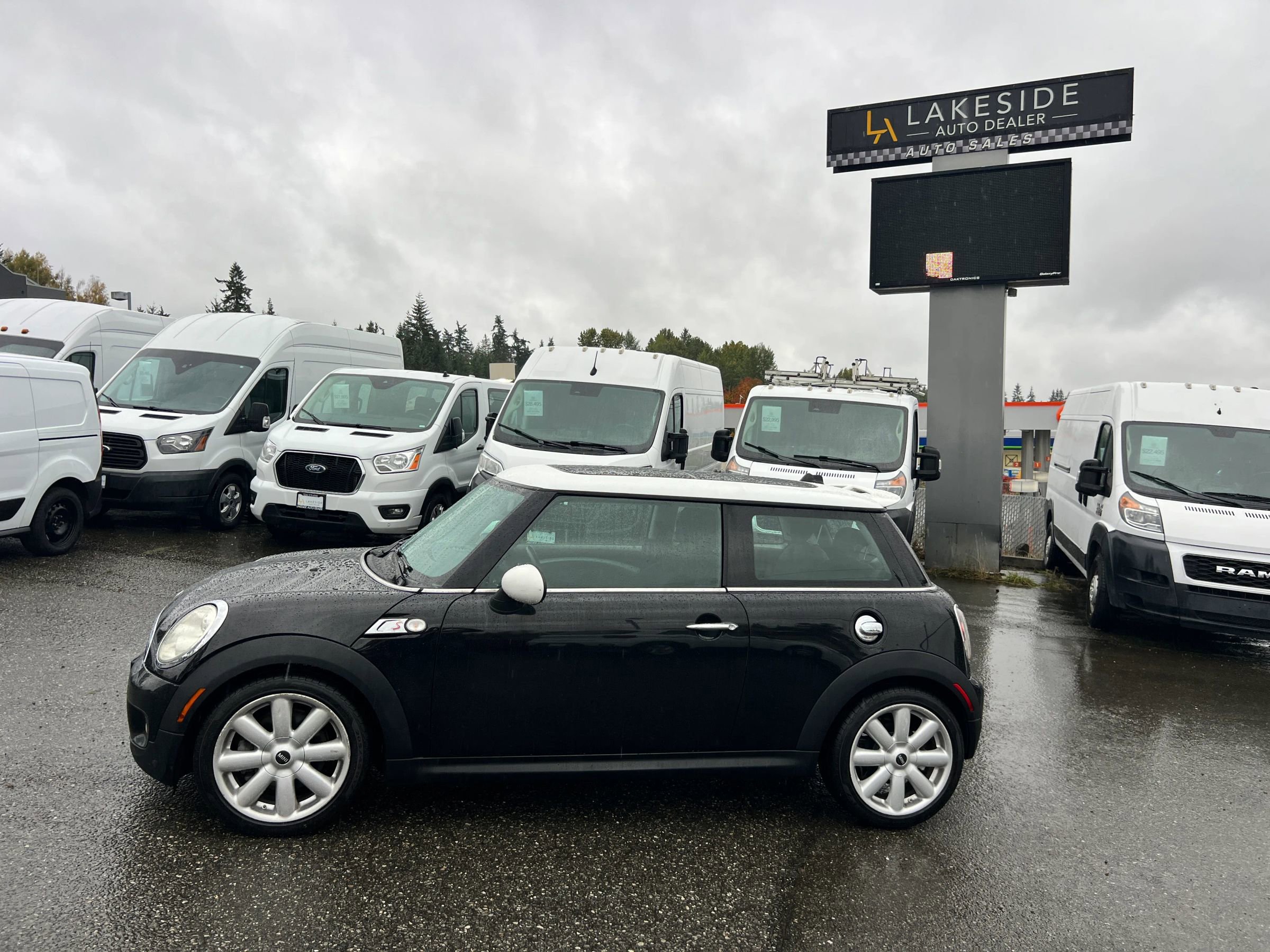 Used 2009 MINI Cooper S image 4