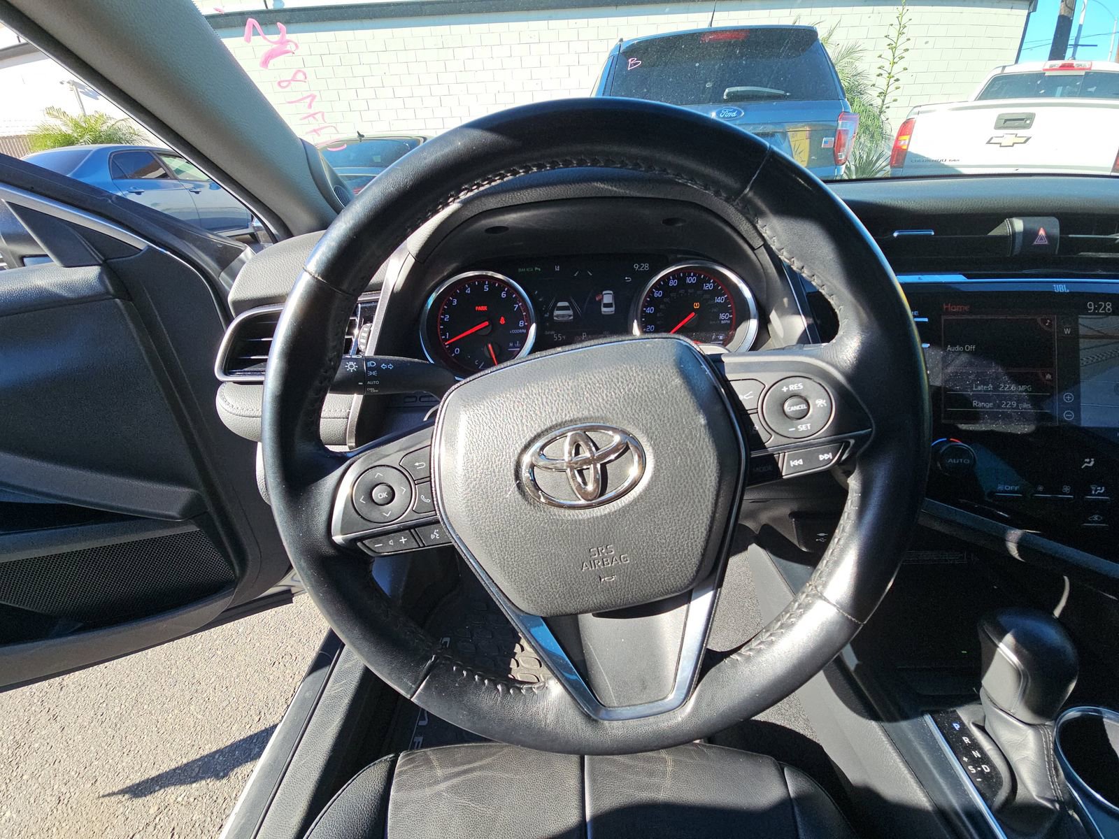 Used 2019 Toyota Camry XSE image 10