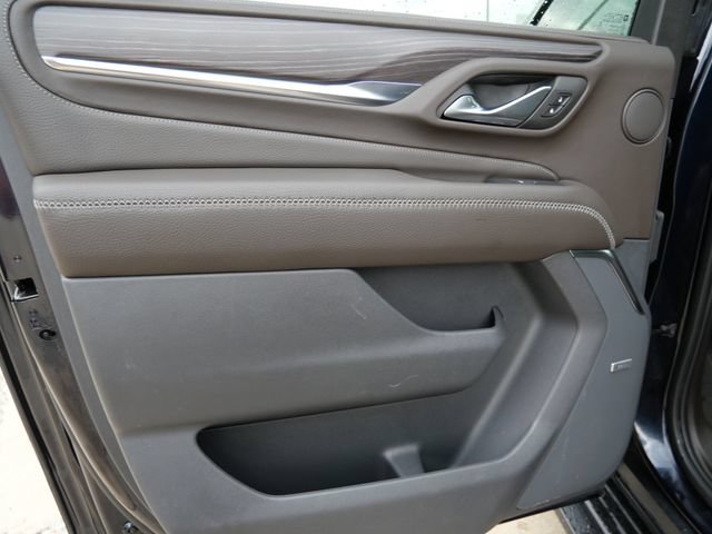 Used 2023 GMC Yukon XL Denali AWD/4WD image 15