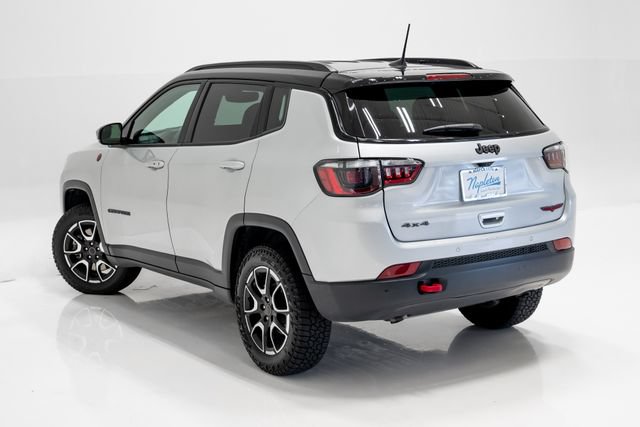 Certified 2025 Jeep Compass Trailhawk AWD/4WD image 34