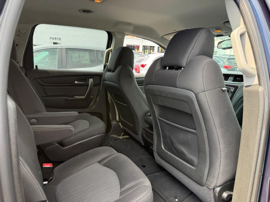 Used 2017 Chevrolet Traverse LT AWD/4WD image 12