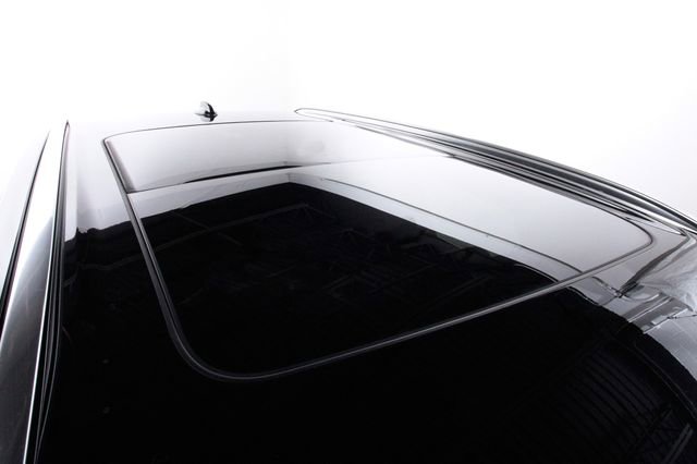Certified 2025 Volvo XC90 B5 Plus AWD/4WD image 40