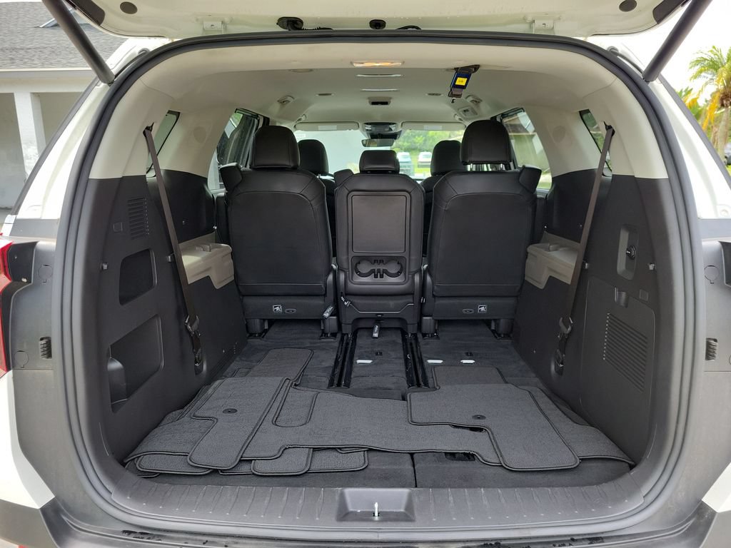 Certified 2025 Kia Carnival EX FWD image 28