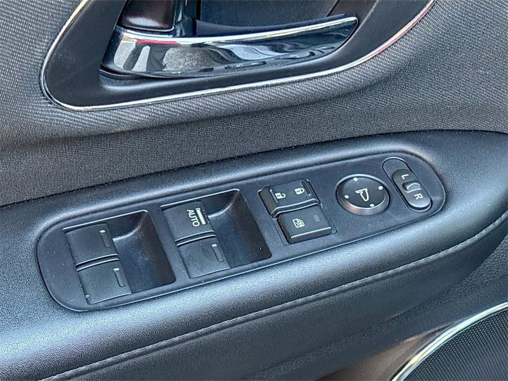 Used 2022 Honda HR-V EX image 17