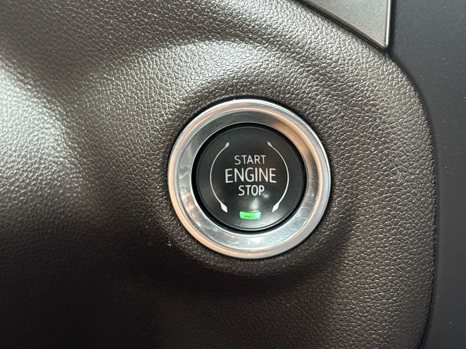 Used 2019 Chevrolet Silverado 1500 LTZ w/ LTZ Plus Package AWD/4WD image 16