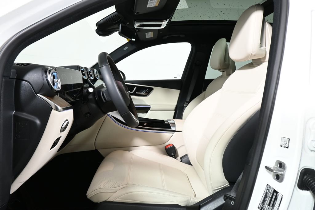 Certified 2026 Mercedes-Benz GLC 300 4MATIC image 3