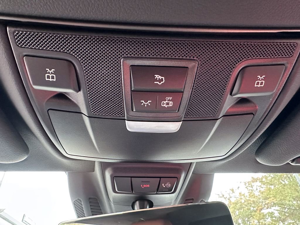 Used 2023 Mercedes-Benz E 450 Cabriolet image 34