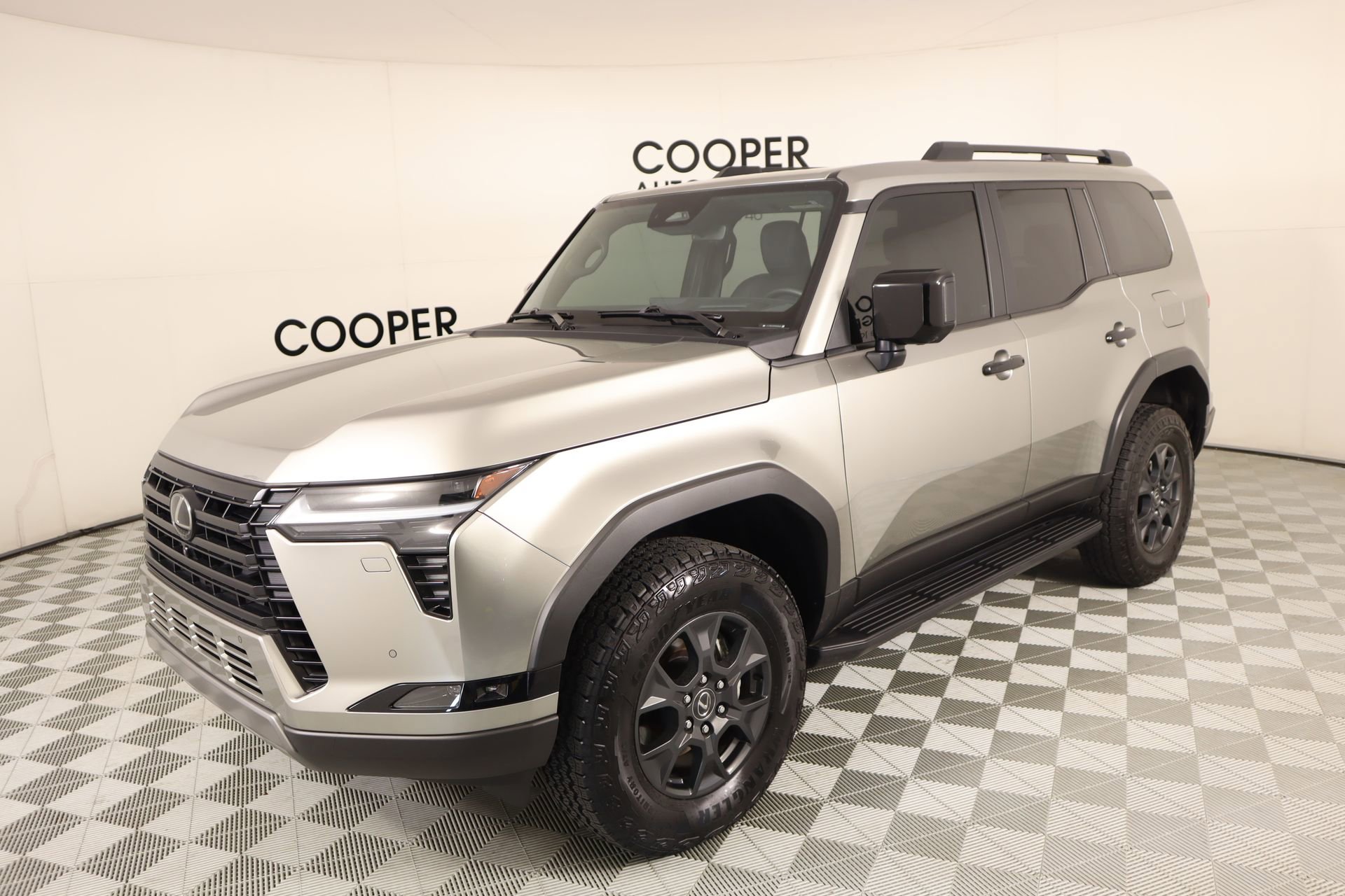 Used 2024 Lexus GX 550 image 11