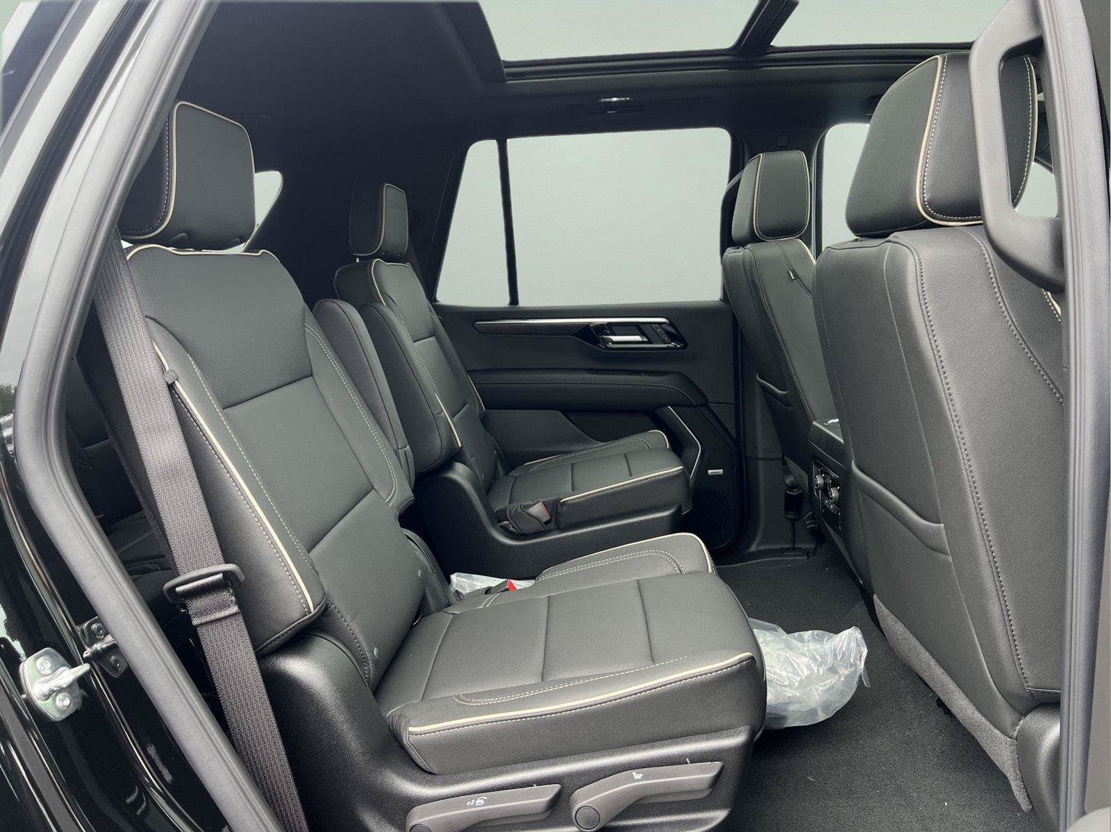 New 2026 Chevrolet Tahoe Premier w/ Sun And Tow Package AWD/4WD image 15