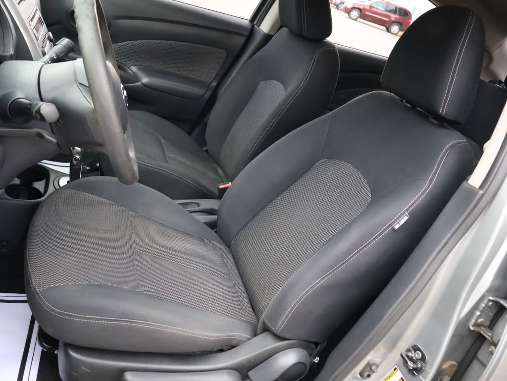 Used 2014 Nissan Versa SV w/ Convenience Package FWD image 15