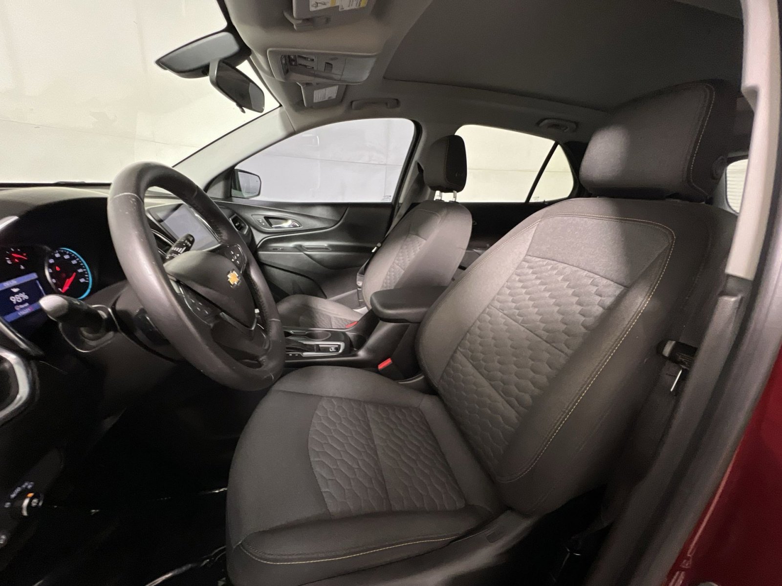 Used 2019 Chevrolet Equinox LT w/ Sun & Navigation Package FWD image 13