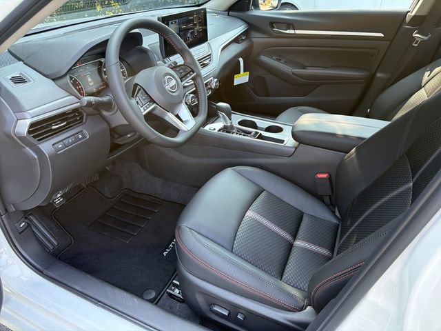 New 2026 Nissan Altima 2.5 SR FWD image 11