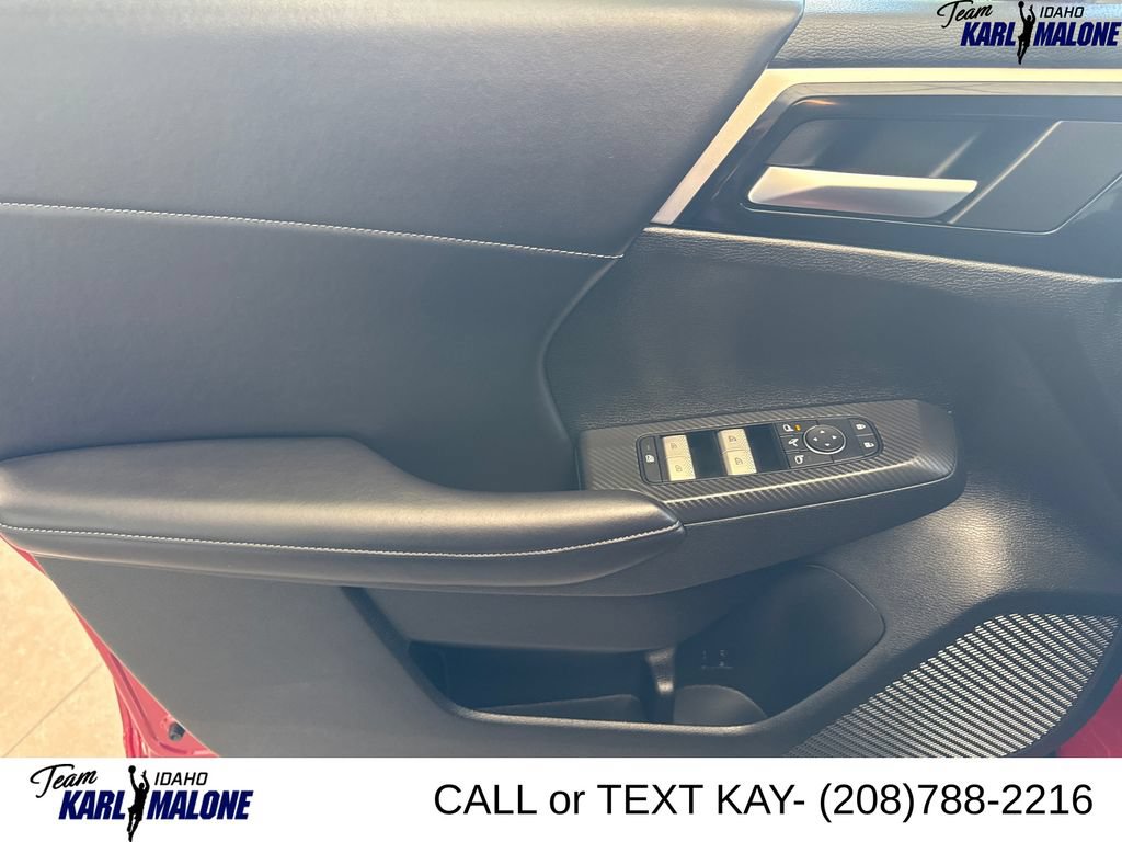 Used 2025 Mitsubishi Outlander SE AWD/4WD image 9