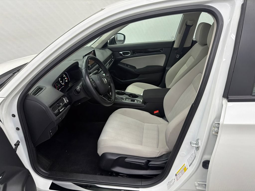 Used 2023 Honda Civic EX image 9