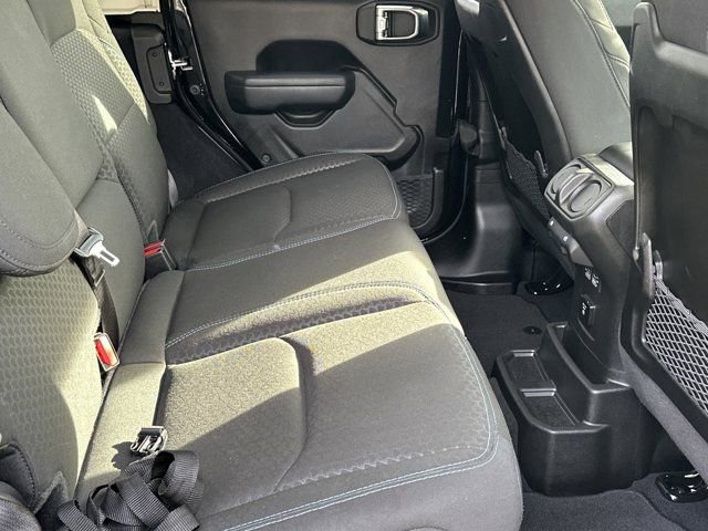 Certified 2025 Jeep Wrangler Unlimited Rubicon 4xe w/ Safety Group image 15