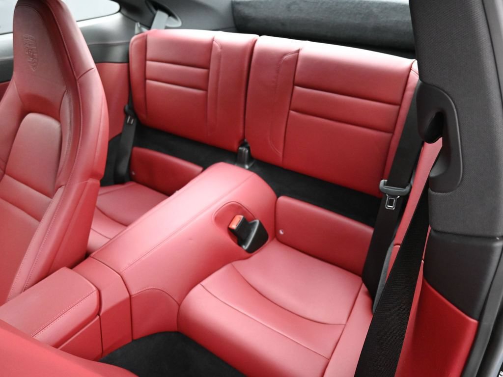 Certified 2024 Porsche 911 Carrera RWD image 7