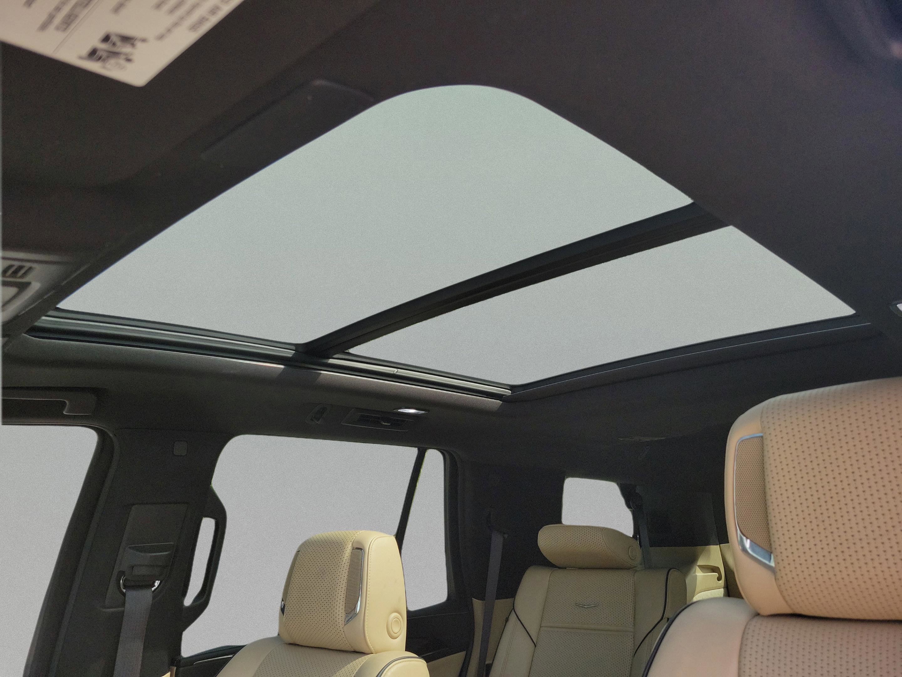 Used 2022 Cadillac Escalade Premium Luxury image 36