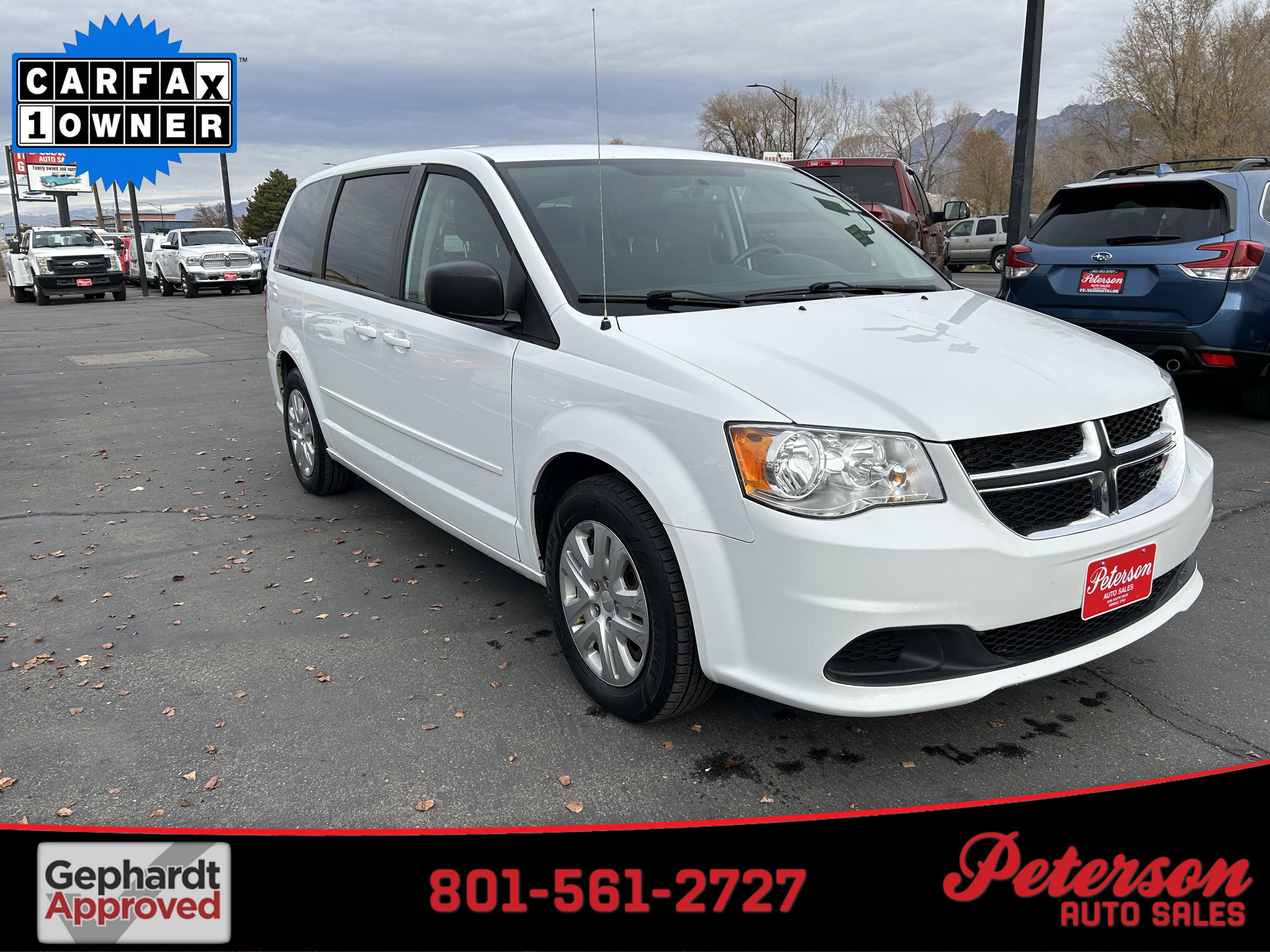 Used 2017 Dodge Grand Caravan SE w/ UConnect Hands-Free Group
