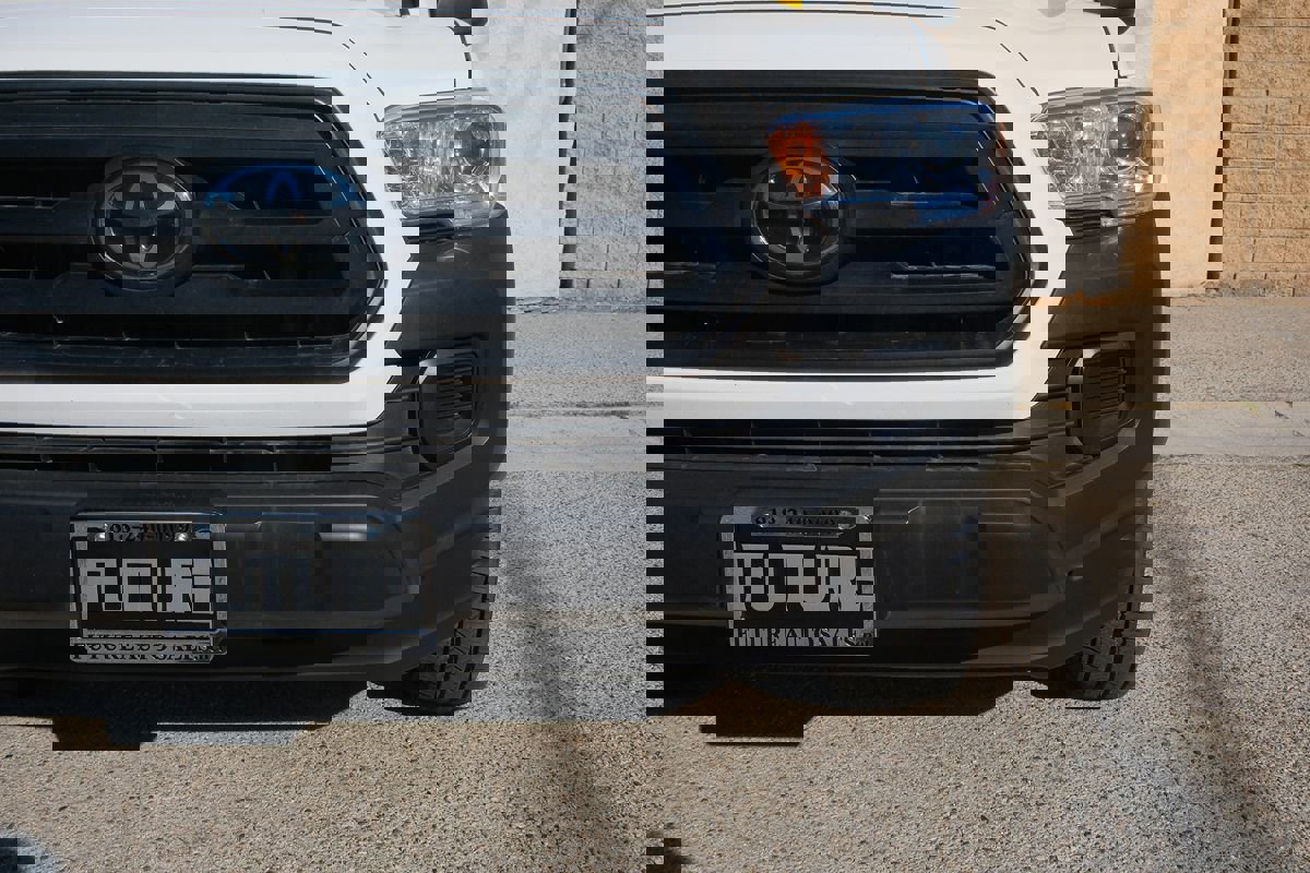 Used 2022 Toyota Tacoma SR image 36