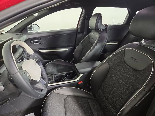 Certified 2025 Kia K4 GT-Line image 14