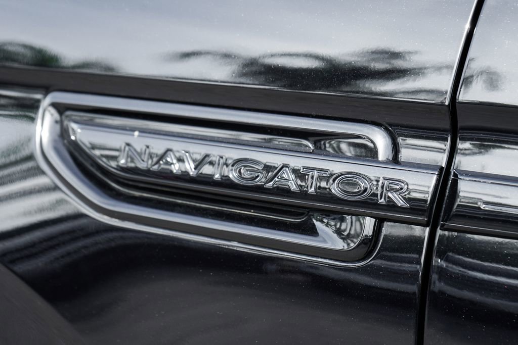 Used 2020 Lincoln Navigator Reserve w/ Equipment Group 208A Reserve image 55