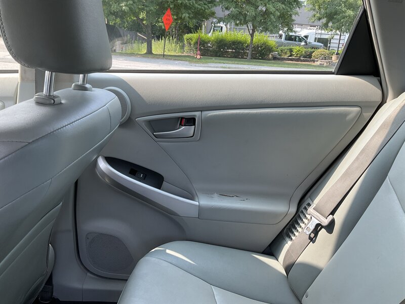 Used 2012 Toyota Prius Four FWD image 15
