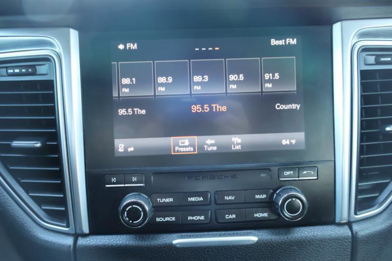 Used 2017 Porsche Macan GTS image 26