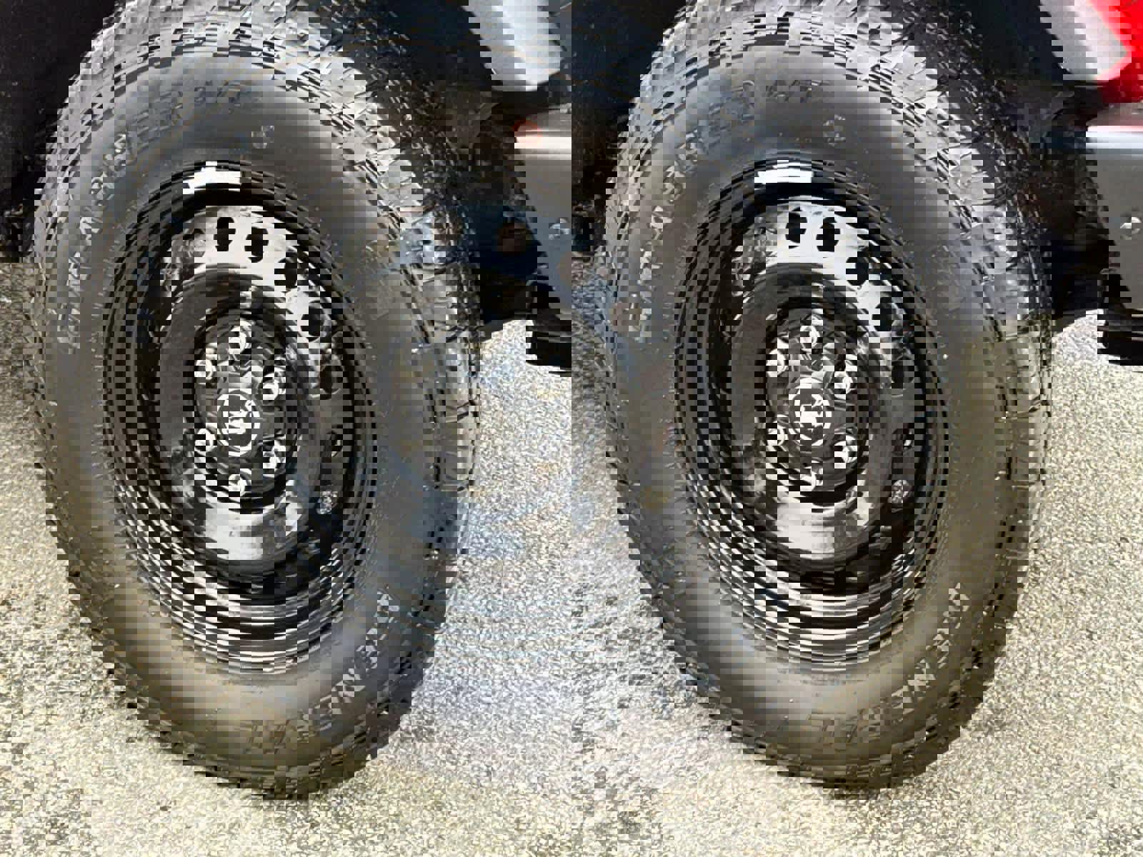 Used 2022 Ford Bronco Black Diamond image 7